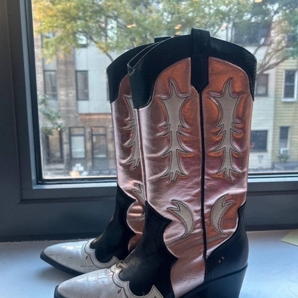 Stradivarius Pink and Black Western Boots